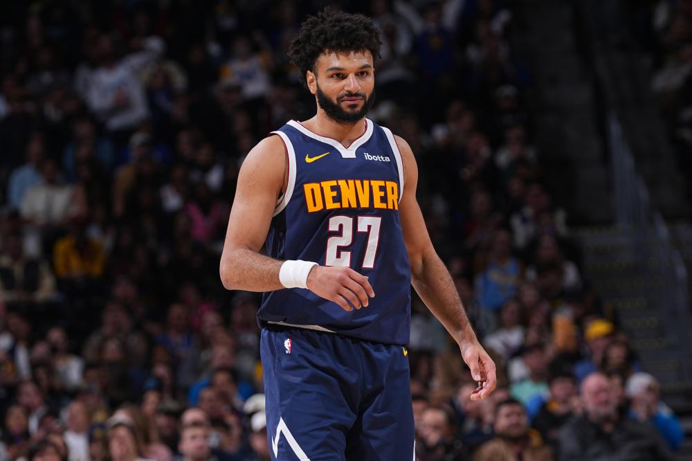 表现出强大 表现出强大