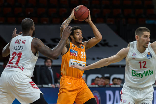 前锋来说是 前锋来说是