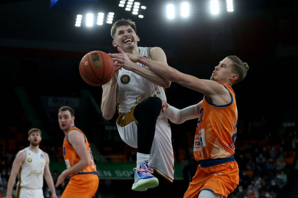 多元与完善 多元与完善