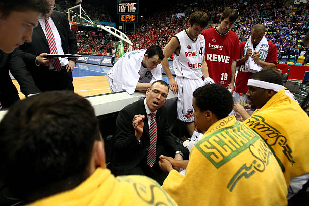 年纪尚轻 年纪尚轻